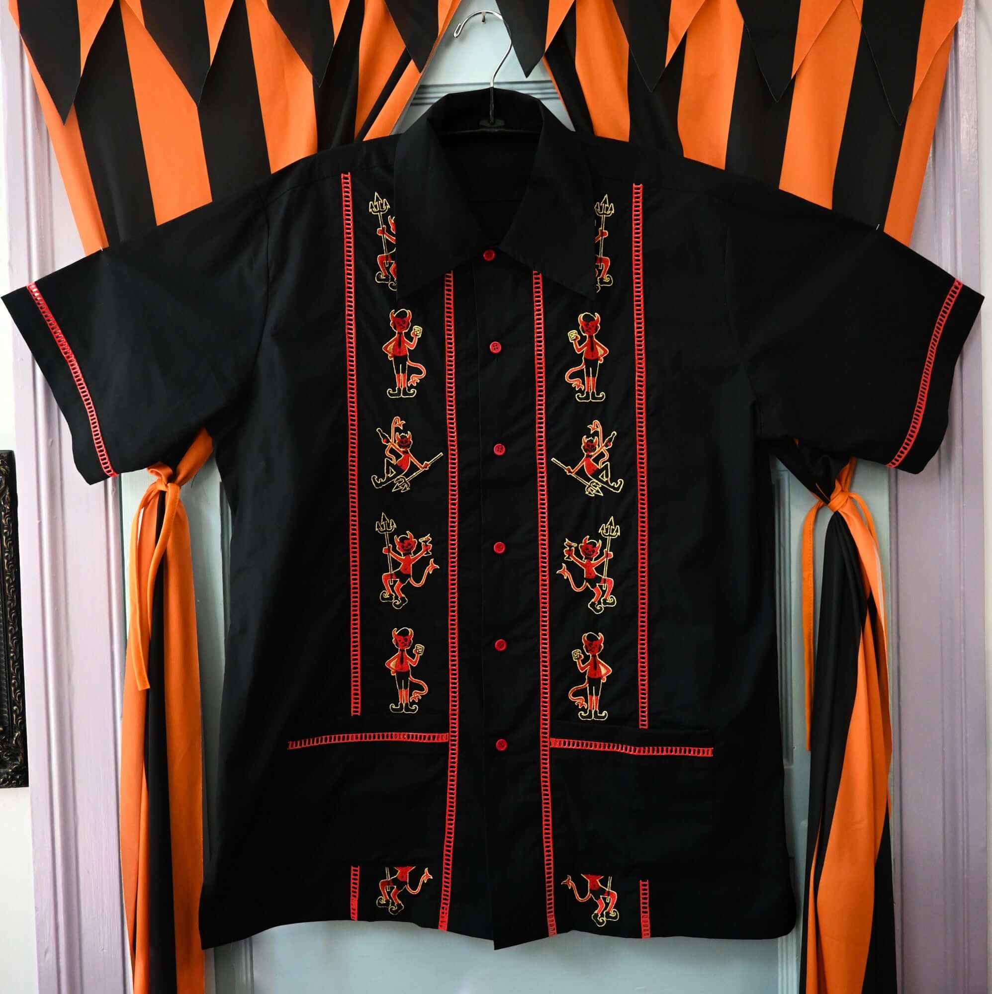 Men's Tipsy Devils Cocktail shirt - Image 2